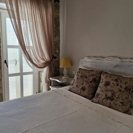 Simira Bed & Breakfast Alacati