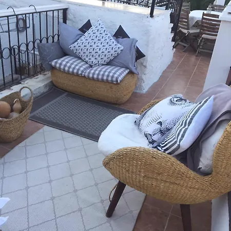 Simira Bed & Breakfast