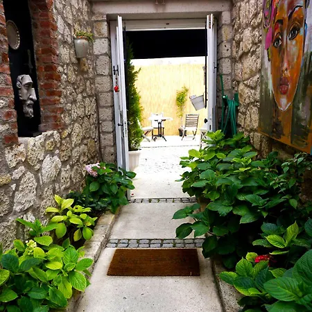 Simira ベッド・アンド・ブレックファスト