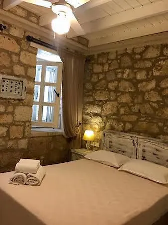 Bed & Breakfast Simira Alacati