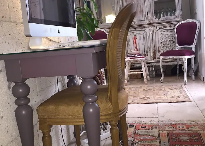 Alojamento de Acomodação e Pequeno-almoço Simira 4*