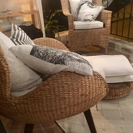 Simira אלאקאטי