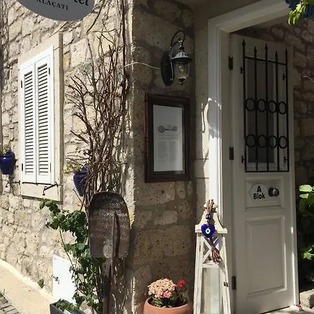 Simira לינה וארוחת בוקר